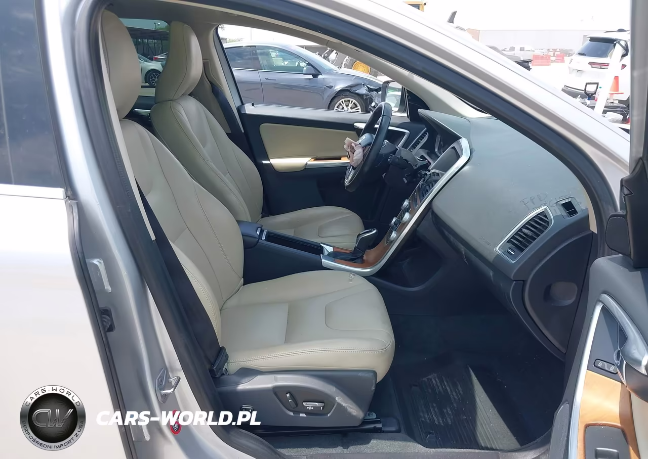2017 Volvo Xc60 T5 Inscription VIN:YV440MDU7H2103290 - 5