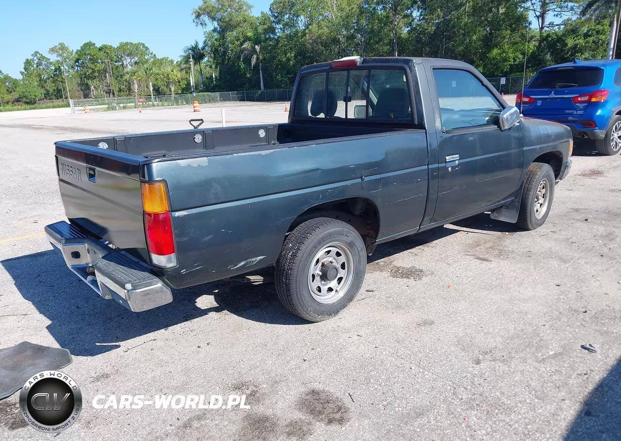 1994 Nissan Truck Xe VIN:1N6SD11S0RC382820 - 4