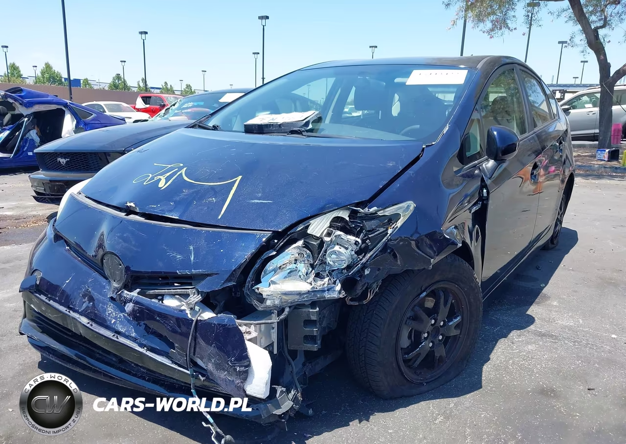 2014 Toyota Prius Two VIN:JTDKN3DU6E1809027 - 6