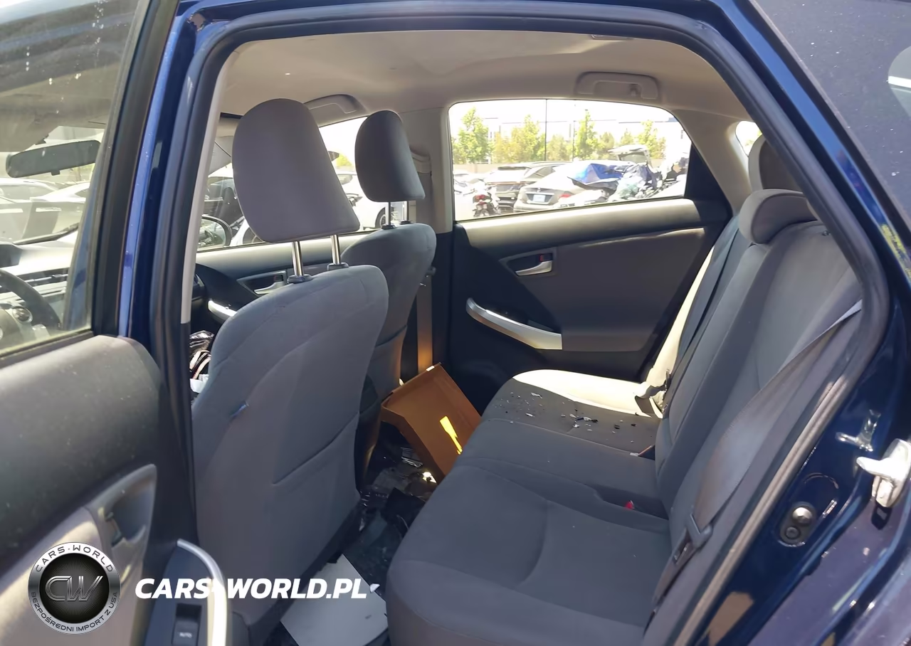 2014 Toyota Prius Two VIN:JTDKN3DU6E1809027 - 8