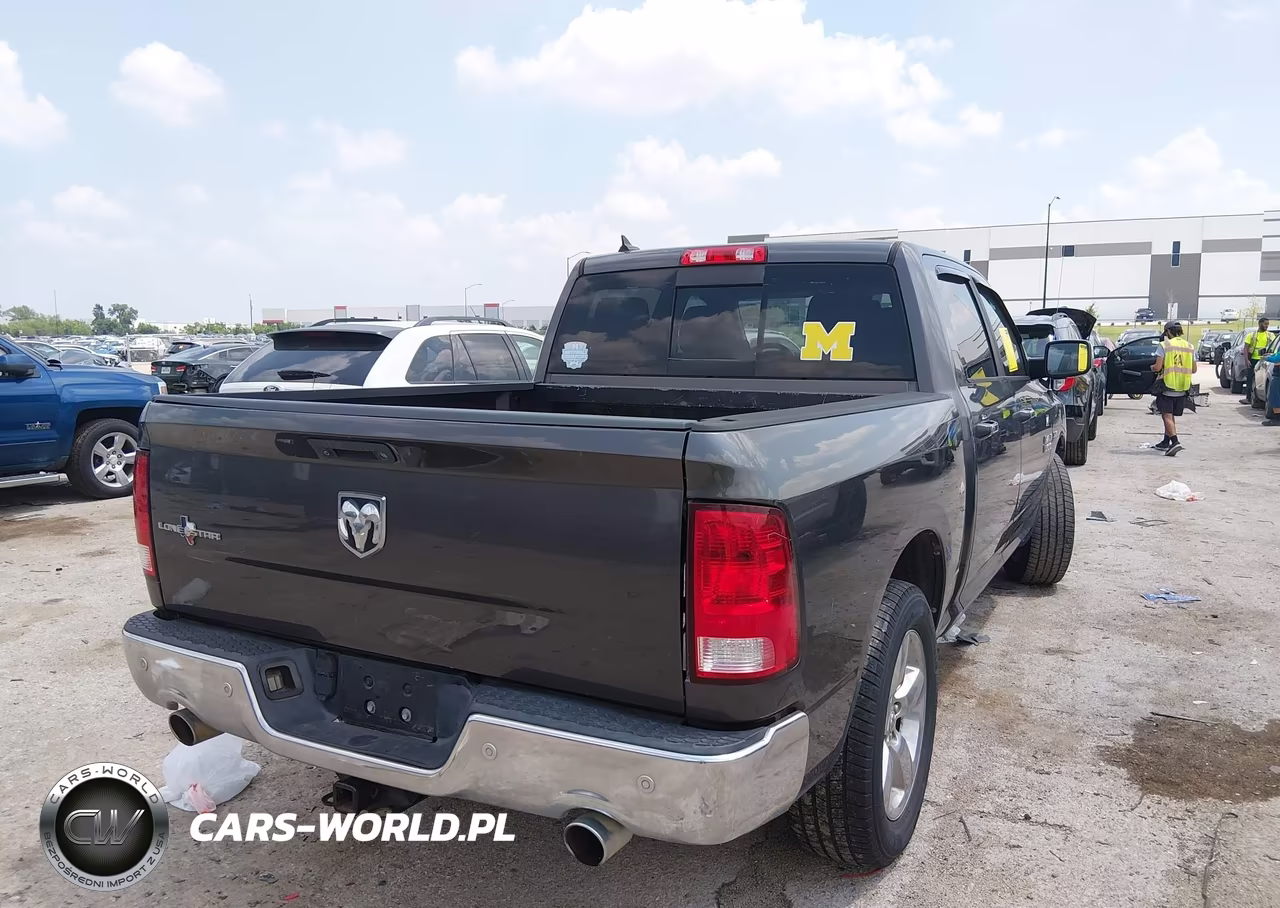 2015 Ram 1500 Lone Star VIN:1C6RR6LTXFS623619 - 4