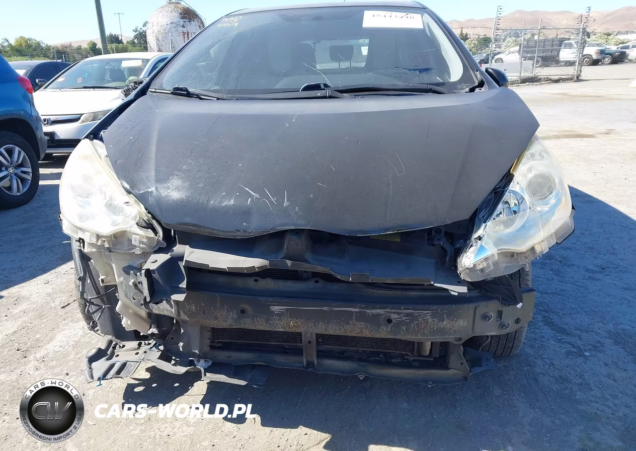 2012 Toyota Prius C One VIN:JTDKDTB34C1516186 - 6