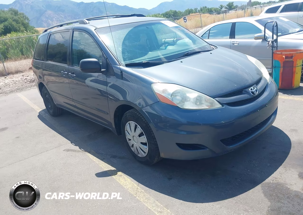 2006 Toyota Sienna Le – zdjęcie 1 z 11