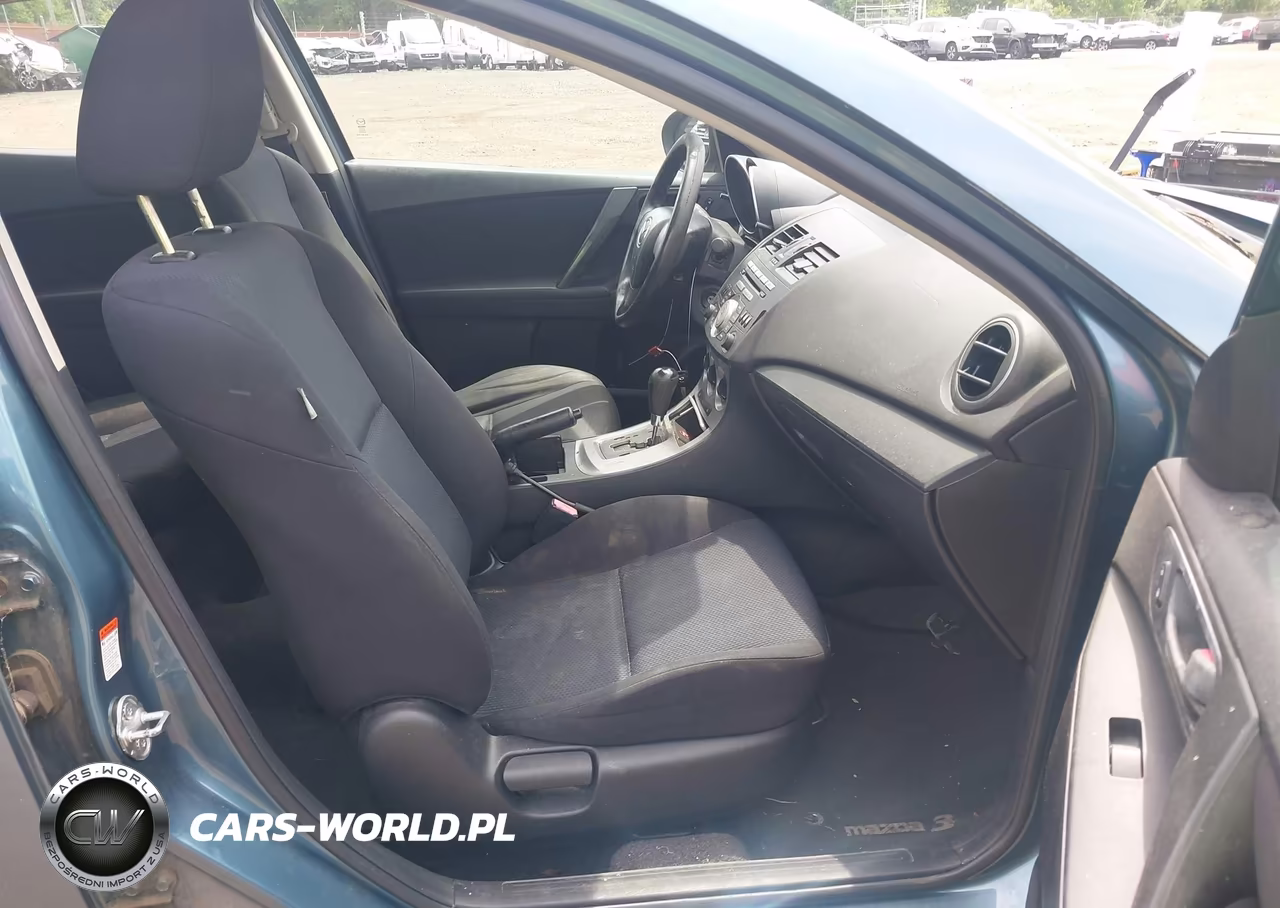2011 Mazda Mazda3 I Sport VIN:JM1BL1UG9B1477262 - 5