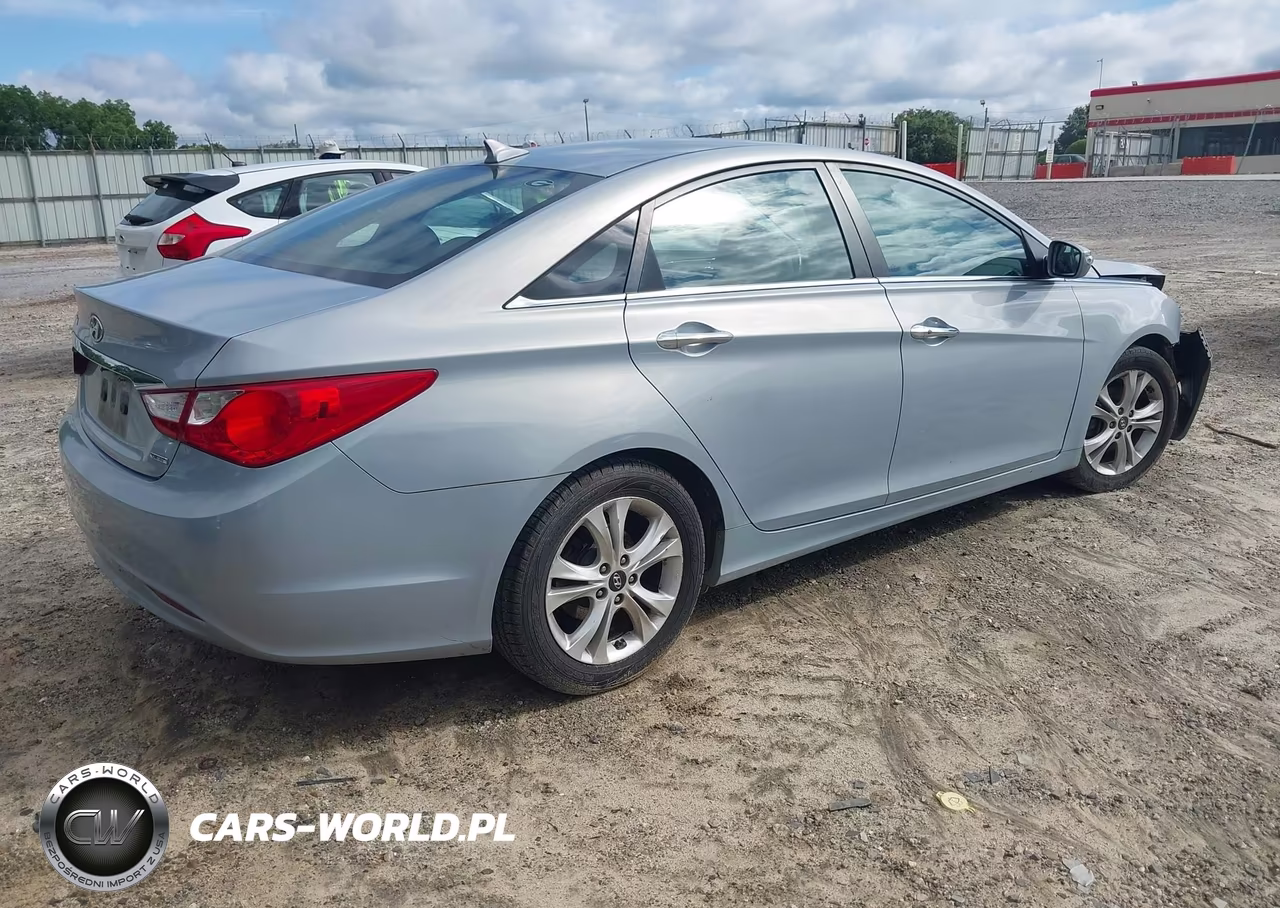 2011 Hyundai Sonata Limited VIN:5NPEC4ACXBH022395 - 4
