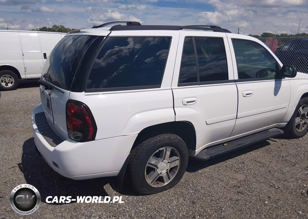 2007 Chevrolet Trailblazer Lt VIN:1GNDT13S872184203 - 4