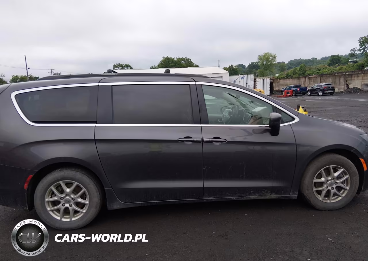 2021 Chrysler Voyager Lxi VIN:2C4RC1DG3MR551983 - 13