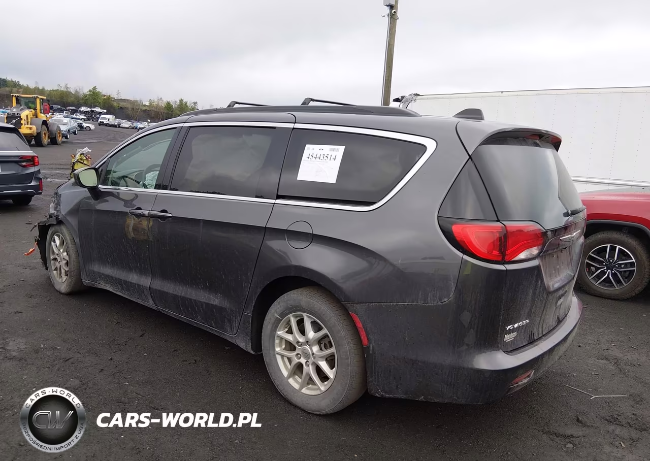 2021 Chrysler Voyager Lxi VIN:2C4RC1DG3MR551983 - 3