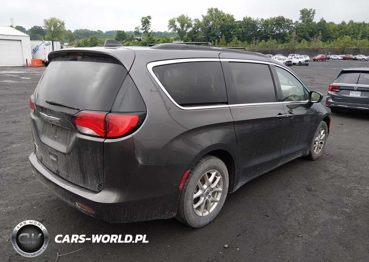 2021 Chrysler Voyager Lxi VIN:2C4RC1DG3MR551983 - 4