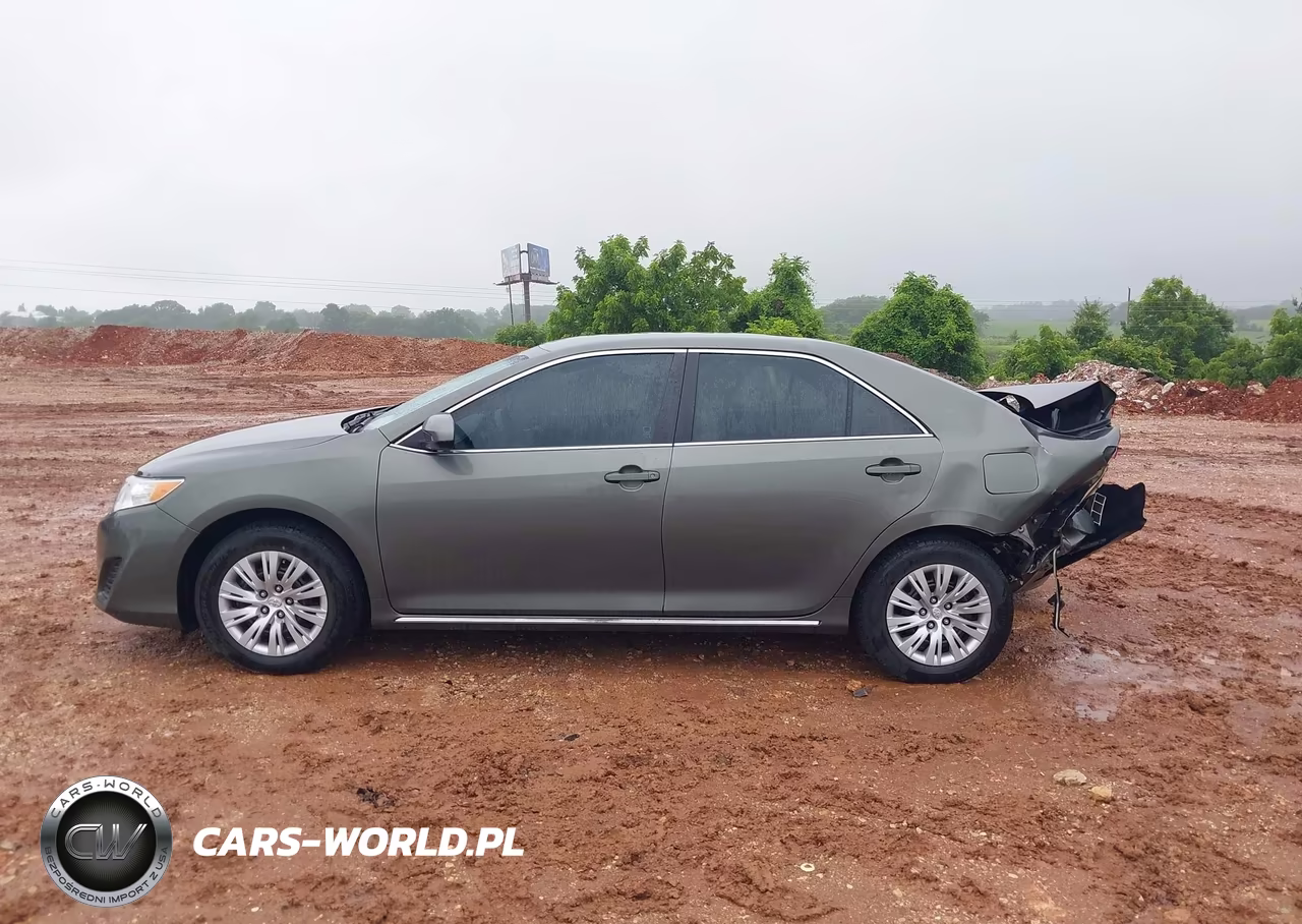 2014 Toyota Camry Le VIN:4T4BF1FK0ER426200 - 15