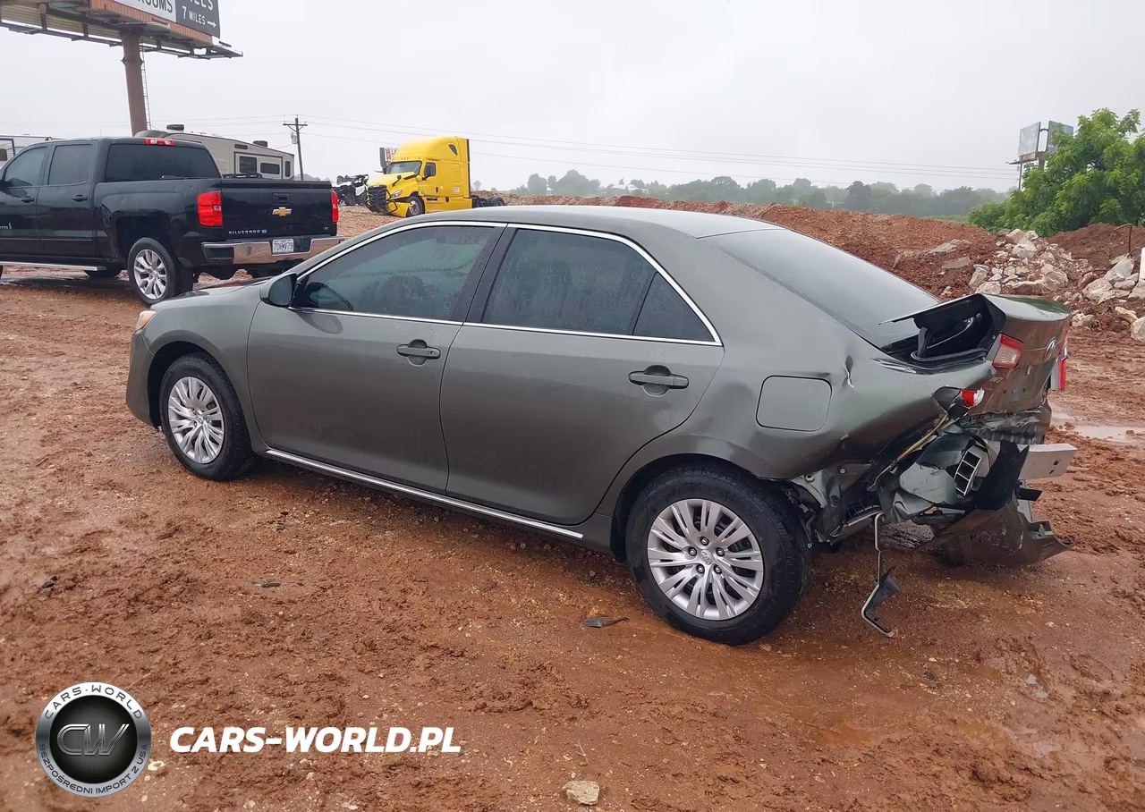 2014 Toyota Camry Le VIN:4T4BF1FK0ER426200 - 3