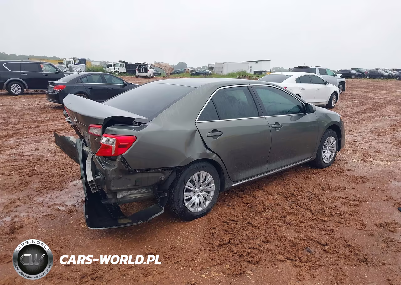 2014 Toyota Camry Le VIN:4T4BF1FK0ER426200 - 4