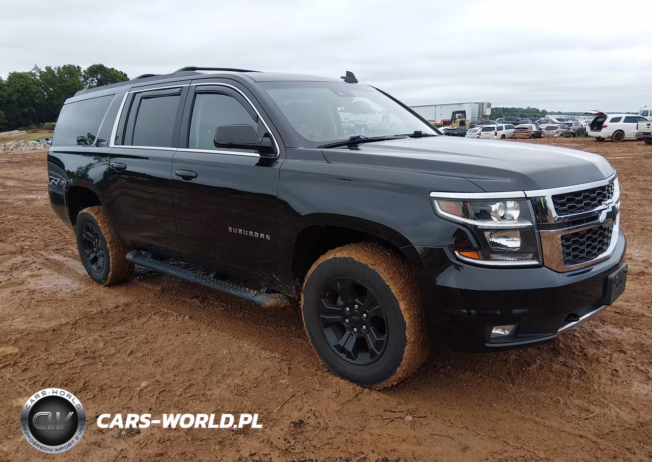 2017 Chevrolet Suburban Lt – zdjęcie 1 z 15