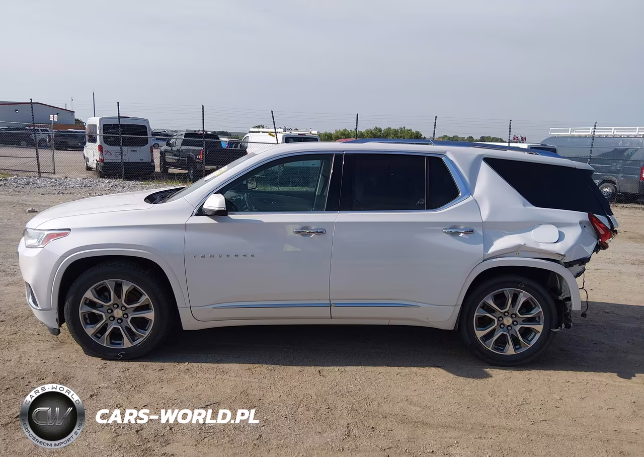 2019 Chevrolet Traverse Premier VIN:1GNEVKKW9KJ233044 - 14