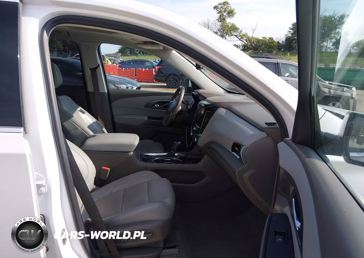 2019 Chevrolet Traverse Premier VIN:1GNEVKKW9KJ233044 - 5