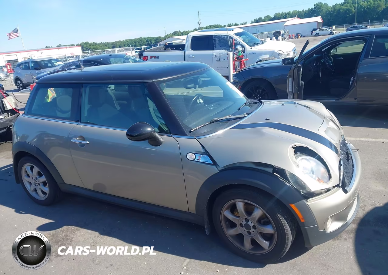 2009 Mini Cooper S VIN:WMWMF73589TW86216 - 13