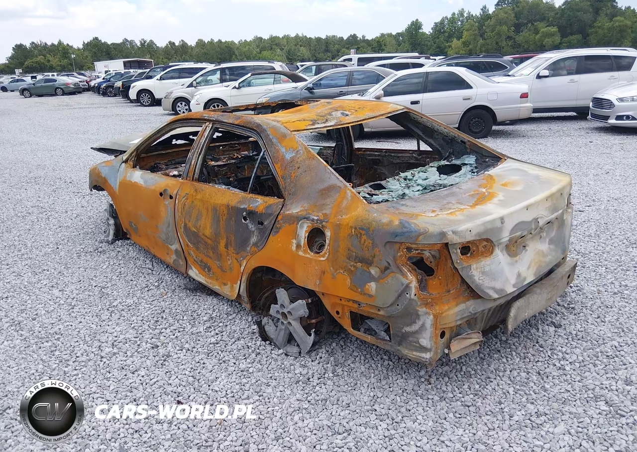 2013 Toyota Camry Se VIN:4T1BF1FK0DU293642 - 3