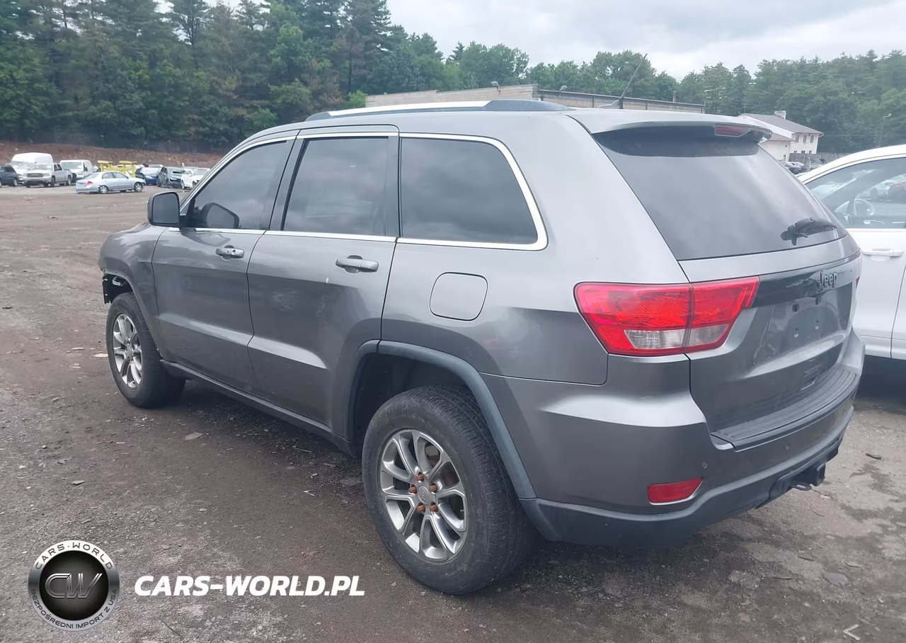 2012 Jeep Grand Cherokee Laredo VIN:1C4RJFAG2CC288030 - 3