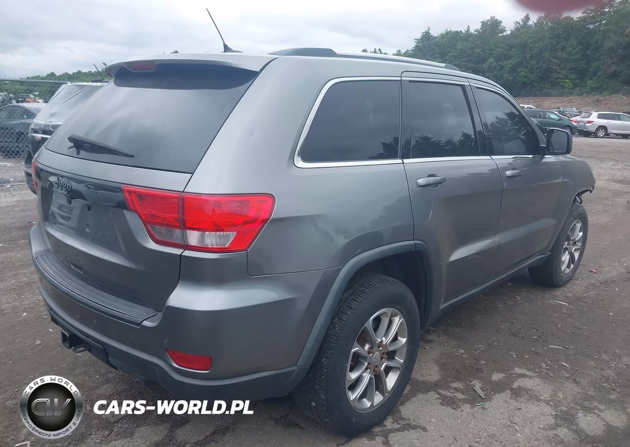 2012 Jeep Grand Cherokee Laredo VIN:1C4RJFAG2CC288030 - 4
