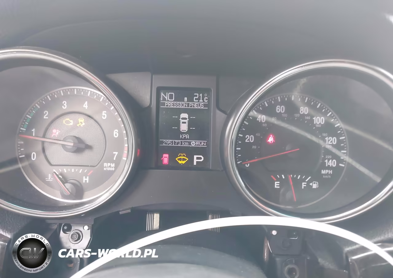 2012 Jeep Grand Cherokee Laredo VIN:1C4RJFAG2CC288030 - 7