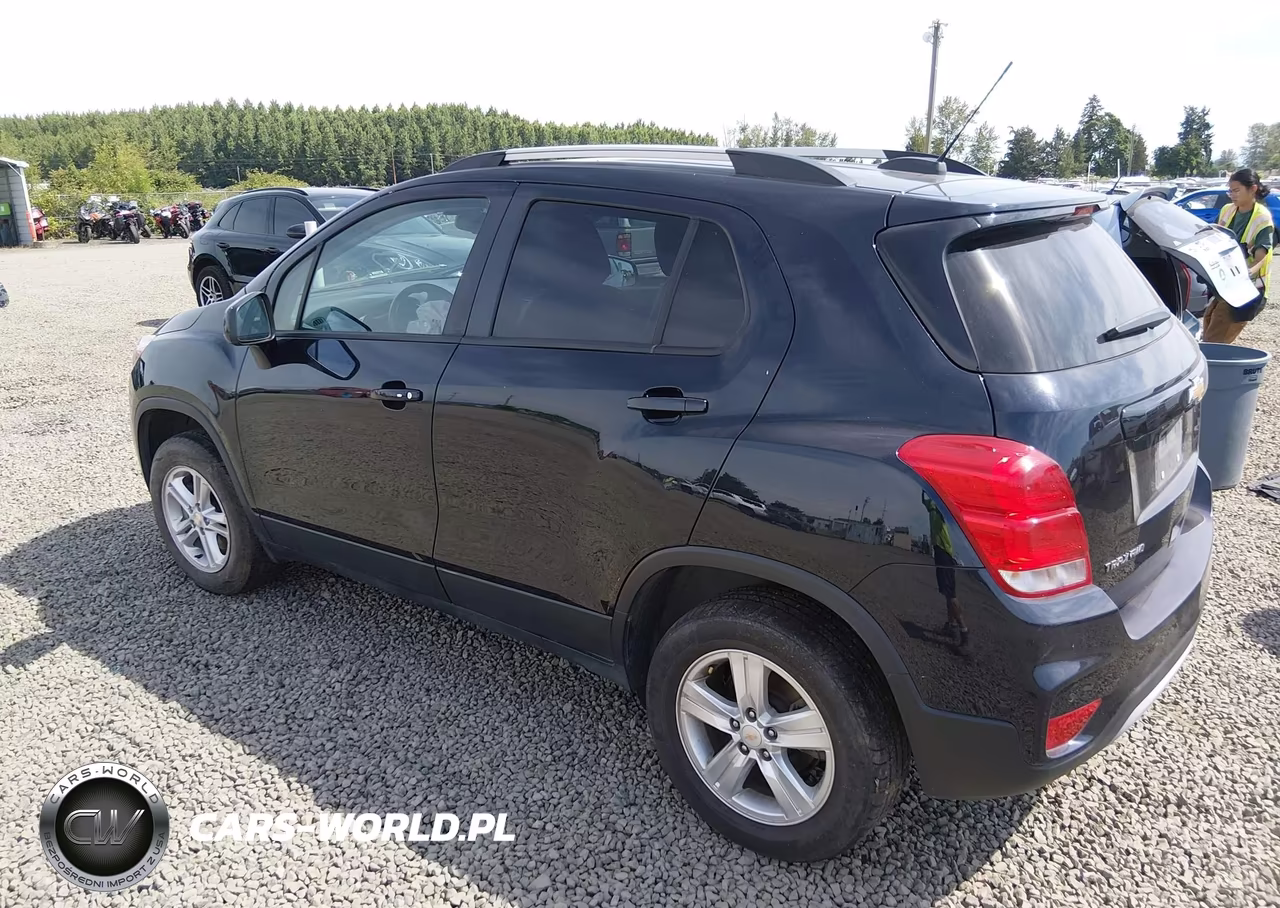 2021 Chevrolet Trax Awd Lt VIN:KL7CJPSB8MB344071 - 3