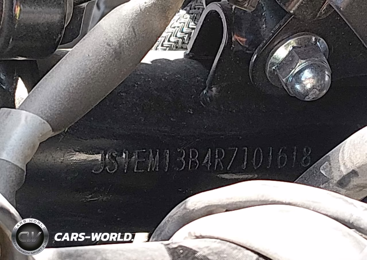 2024 Suzuki Gsx800 F VIN:JS1EM13B4R7101618 - 10