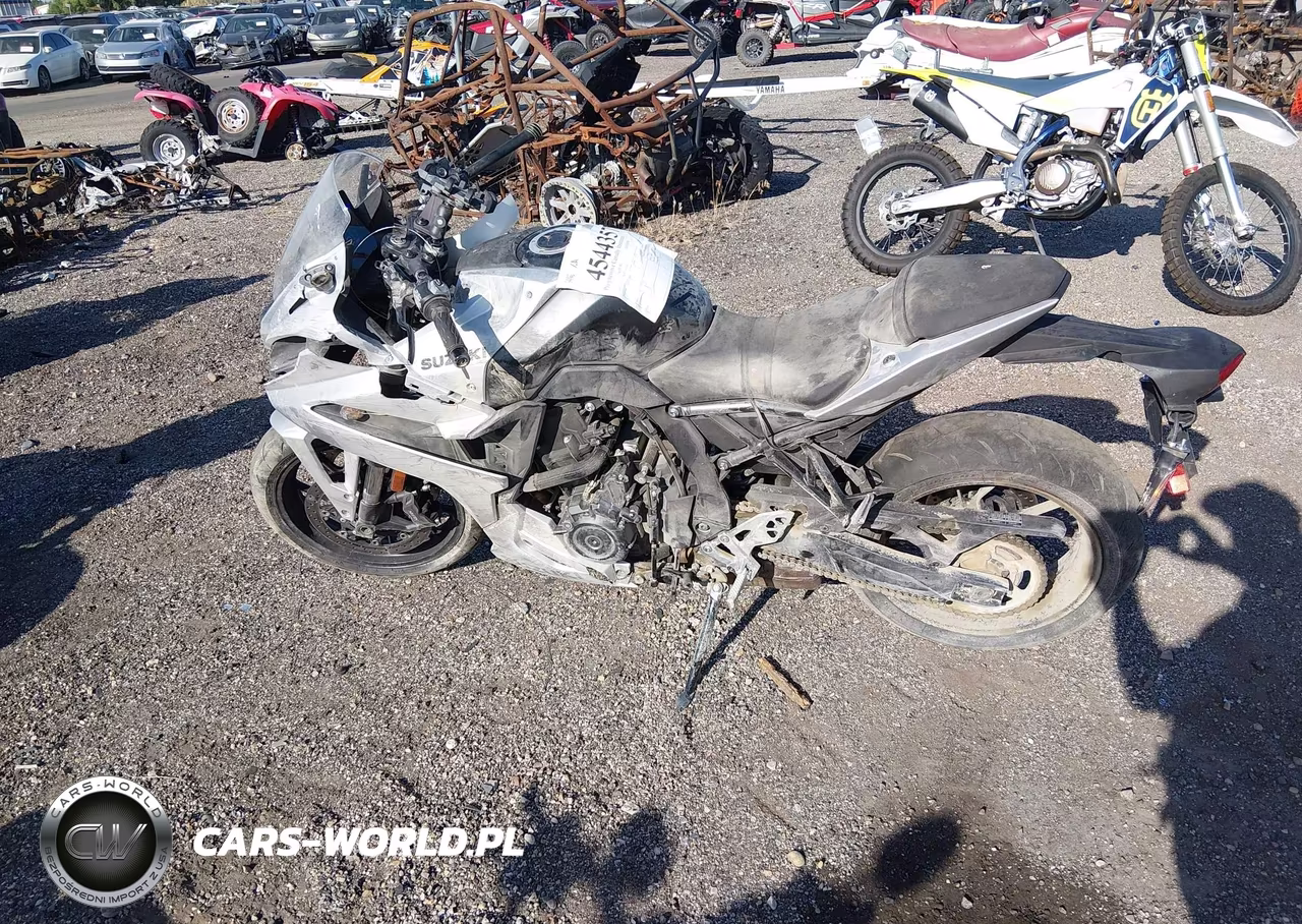 2024 Suzuki Gsx800 F VIN:JS1EM13B4R7101618 - 13