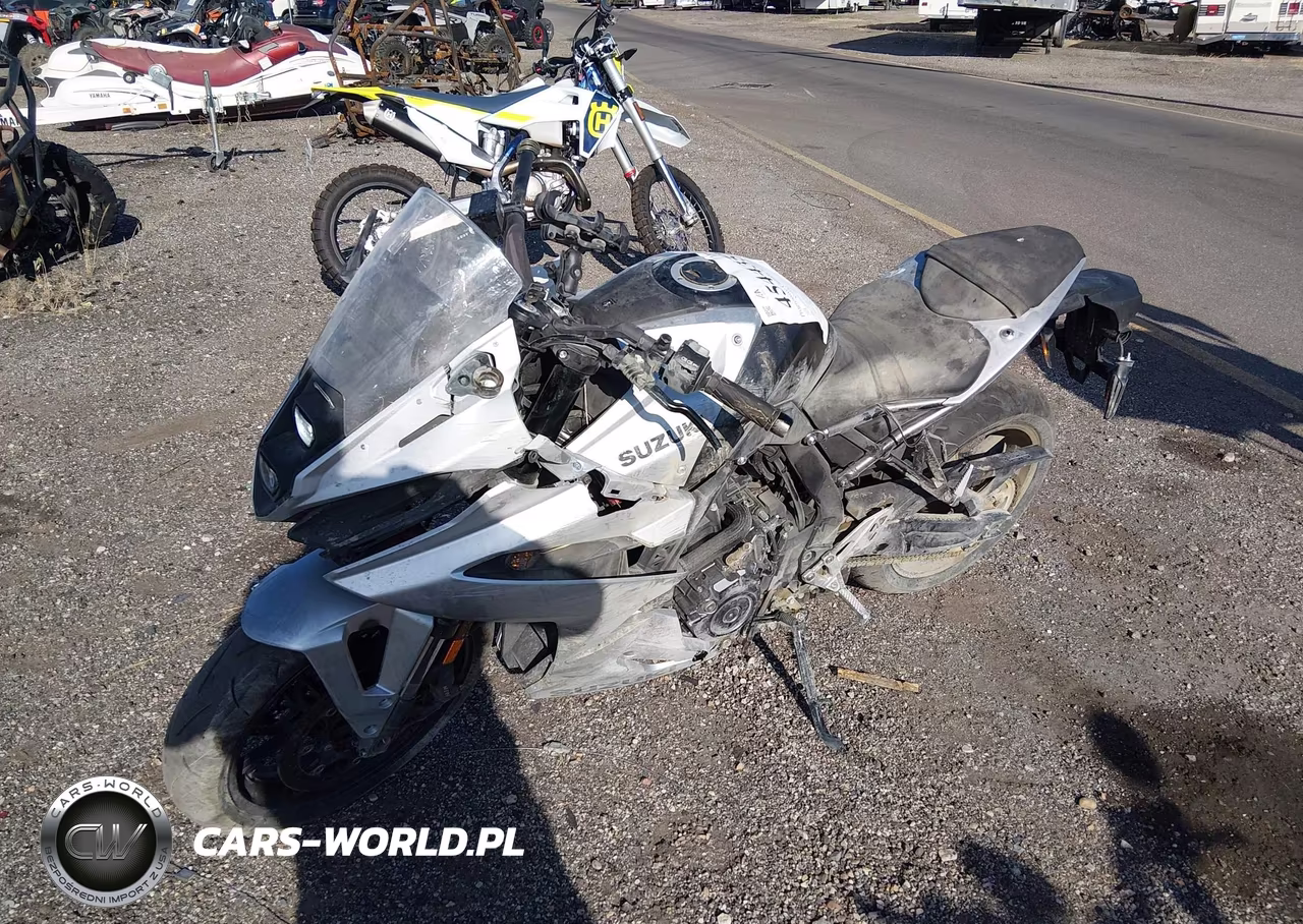 2024 Suzuki Gsx800 F VIN:JS1EM13B4R7101618 - 2