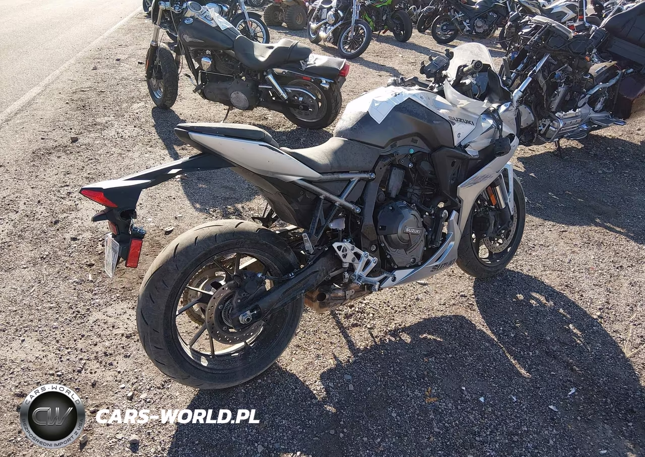 2024 Suzuki Gsx800 F VIN:JS1EM13B4R7101618 - 4