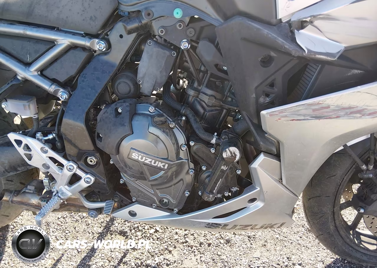 2024 Suzuki Gsx800 F VIN:JS1EM13B4R7101618 - 8
