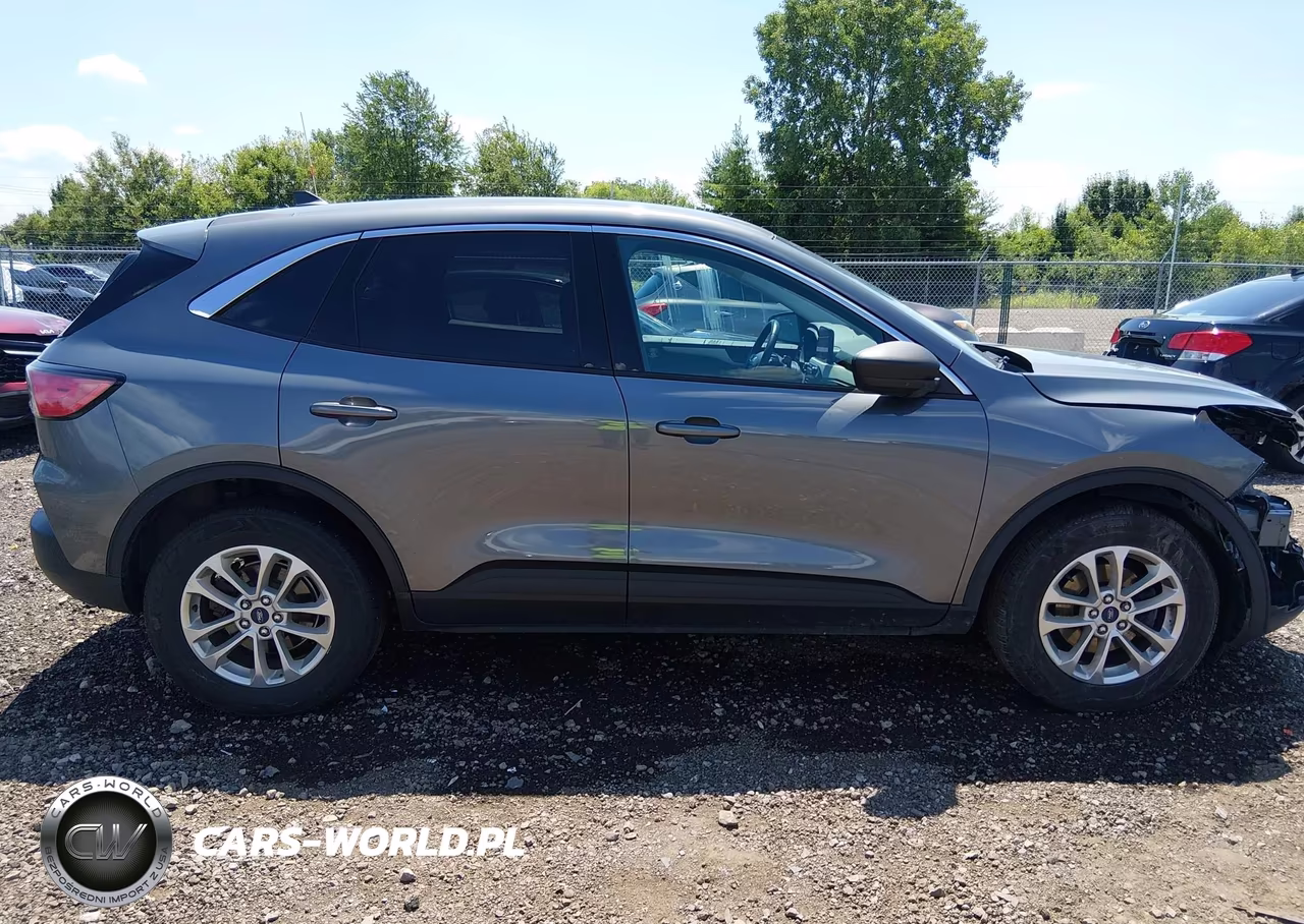 2022 Ford Escape Se VIN:1FMCU9G63NUA59992 - 13