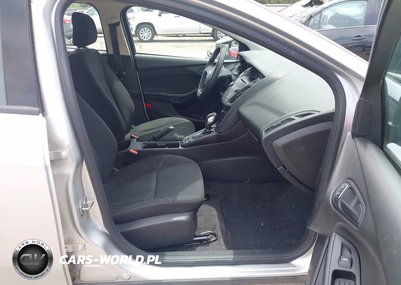 2017 Ford Focus S VIN:1FADP3E23HL312208 - 5