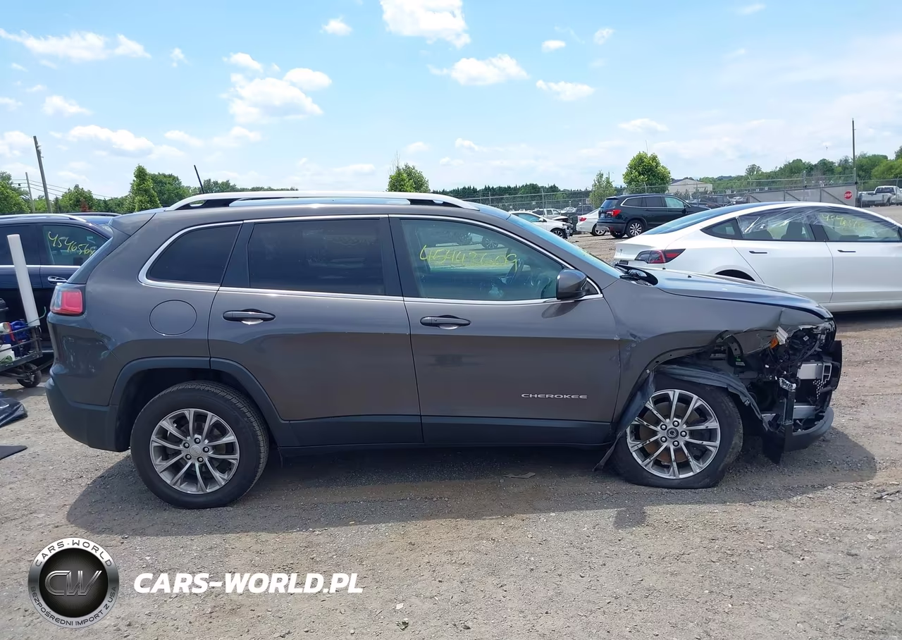 2019 Jeep Cherokee Latitude Plus Fwd VIN:1C4PJLLB1KD154402 - 13