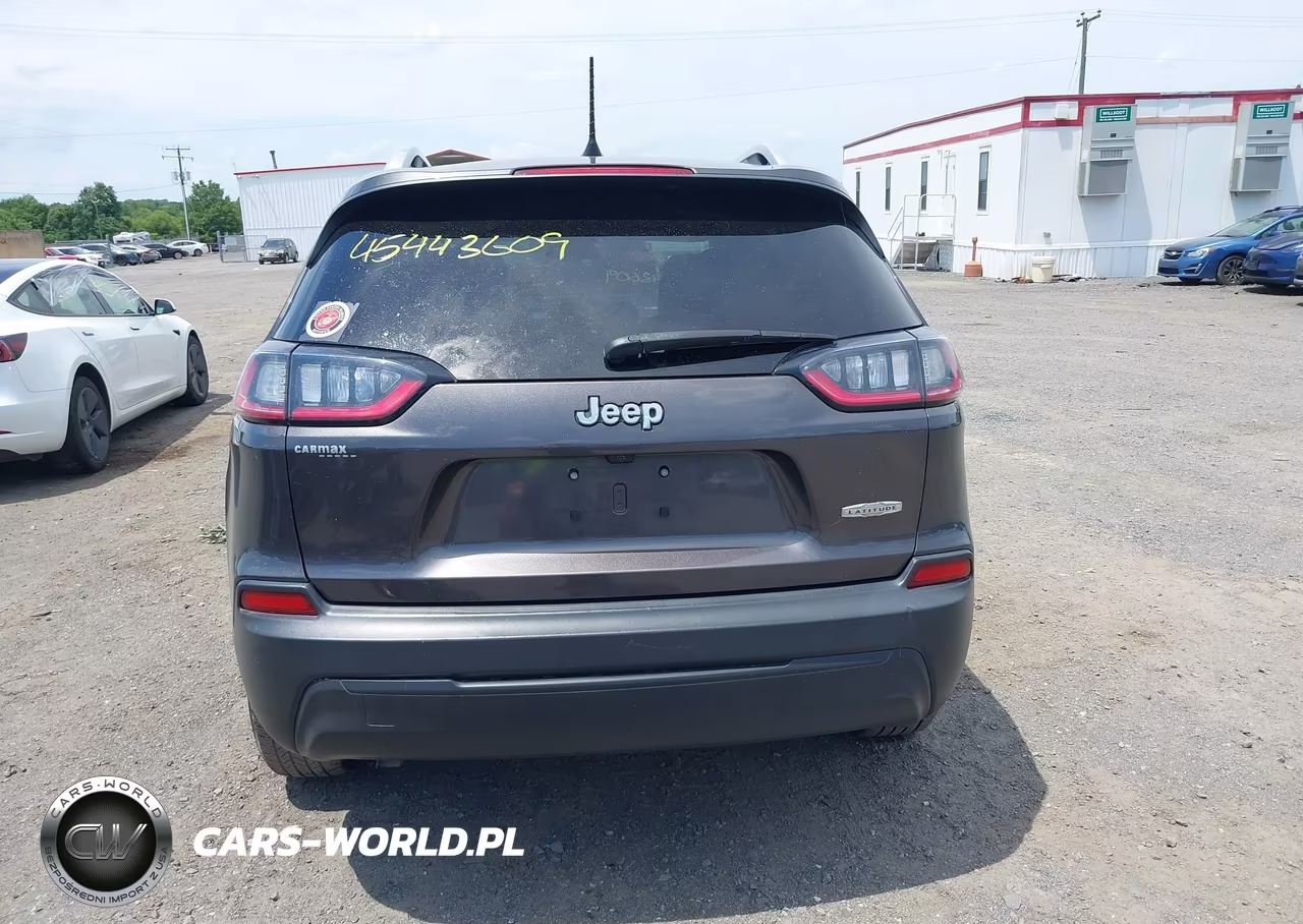 2019 Jeep Cherokee Latitude Plus Fwd VIN:1C4PJLLB1KD154402 - 16