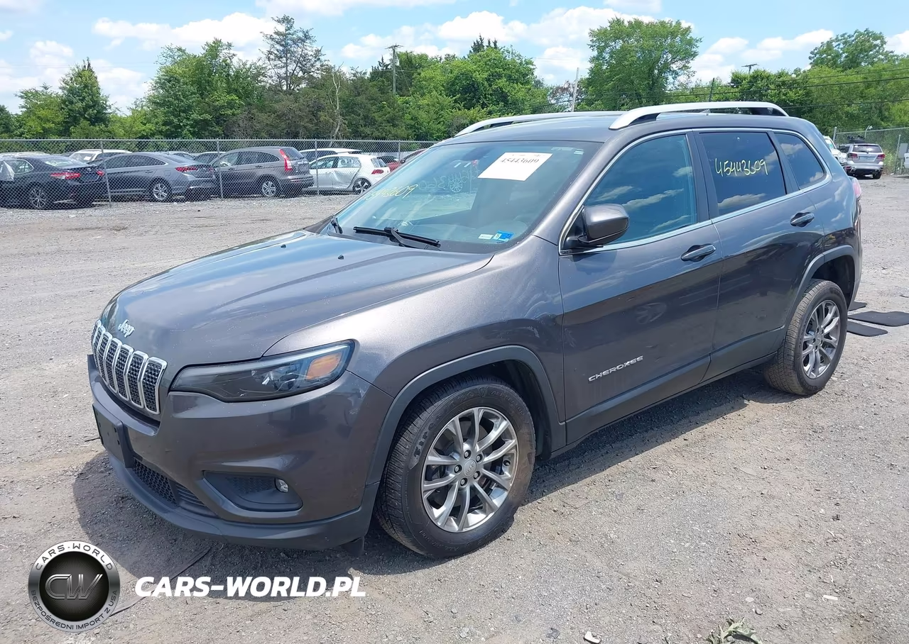 2019 Jeep Cherokee Latitude Plus Fwd VIN:1C4PJLLB1KD154402 - 2