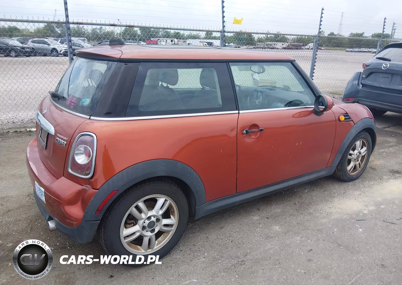 2013 Mini Hardtop Cooper VIN:WMWSU3C57DT683435 - 4