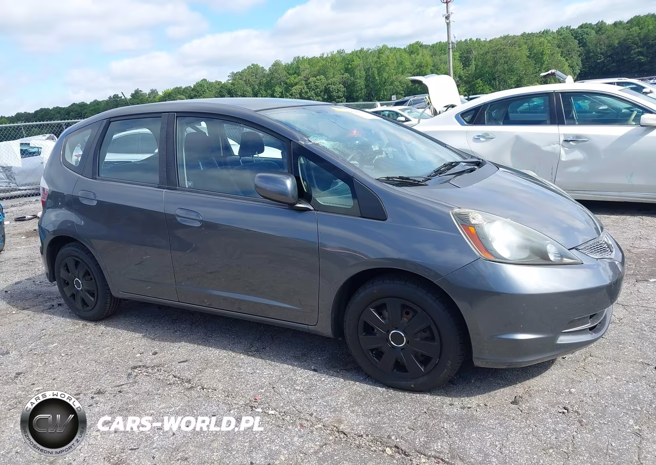 2013 Honda Fit VIN:JHMGE8H30DC012505 - 13