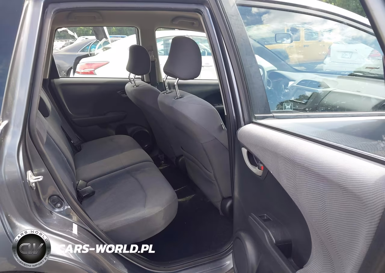 2013 Honda Fit VIN:JHMGE8H30DC012505 - 8