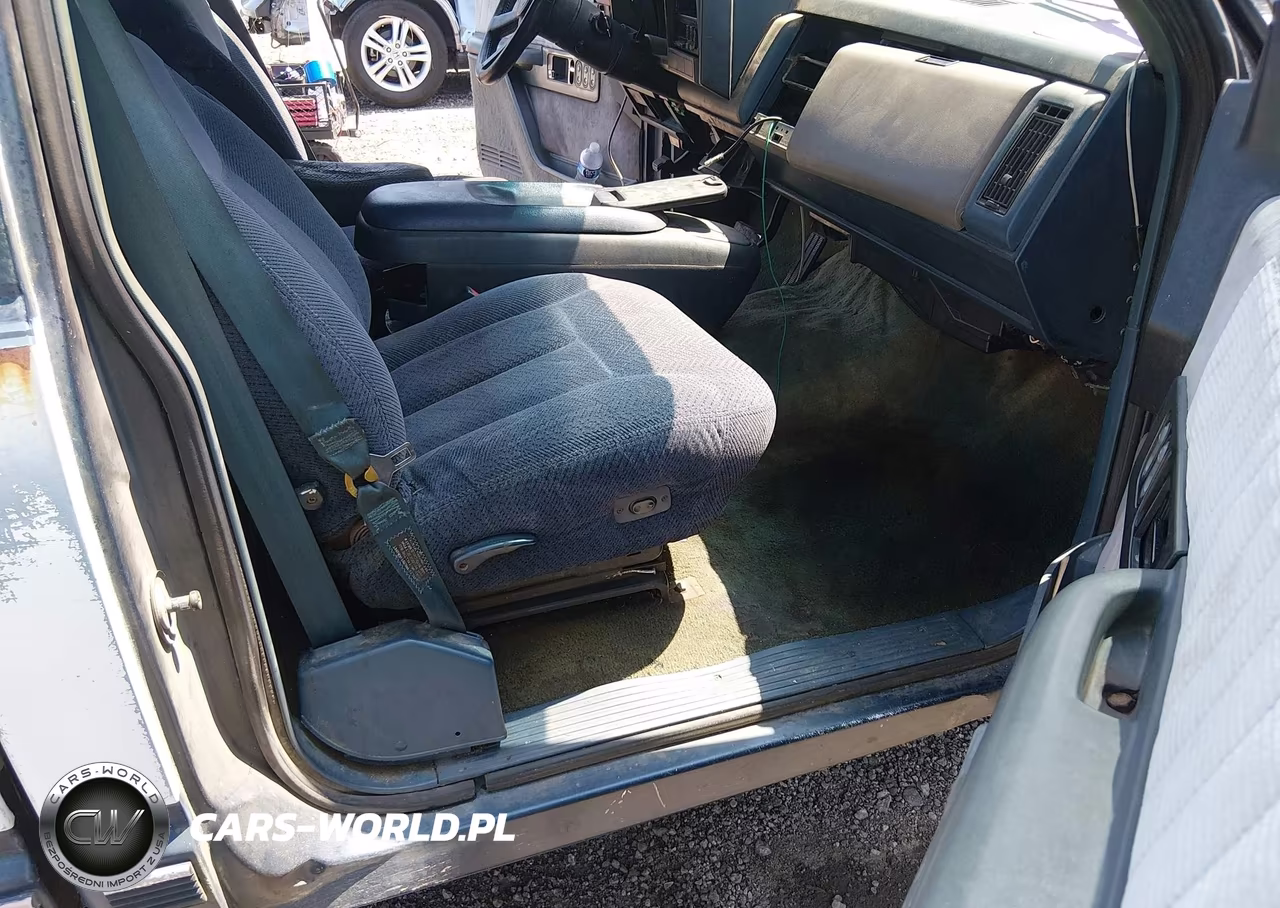 1988 Chevrolet Gmt-400 C1500 VIN:1GCDC14KXJZ221063 - 5