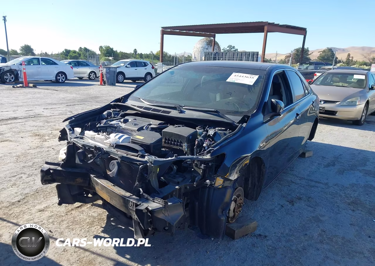2015 Toyota Camry Se VIN:4T1BF1FK0FU012586 - 16