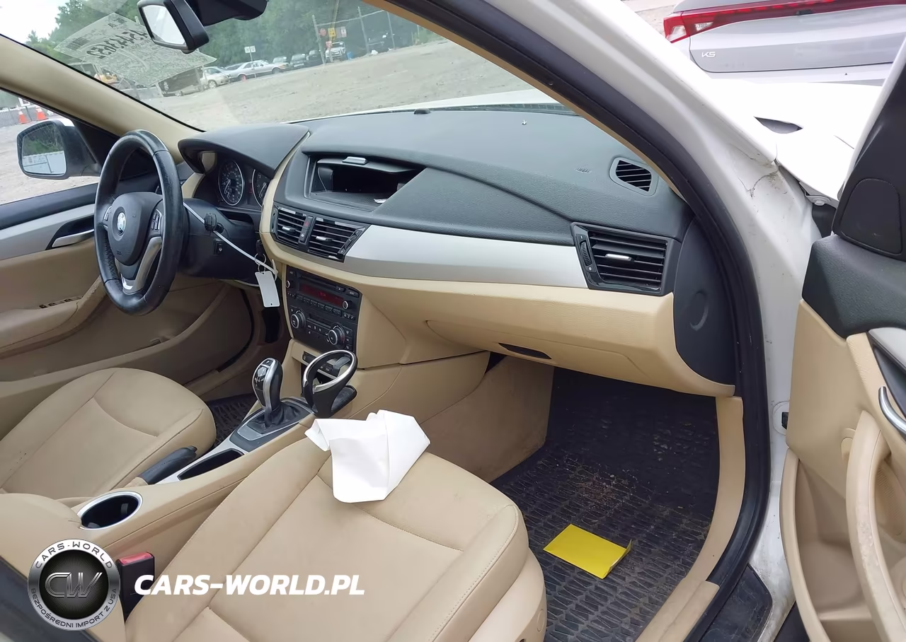 2014 BMW X1 xDrive28I VIN:WBAVL1C55EVR92668 - 5