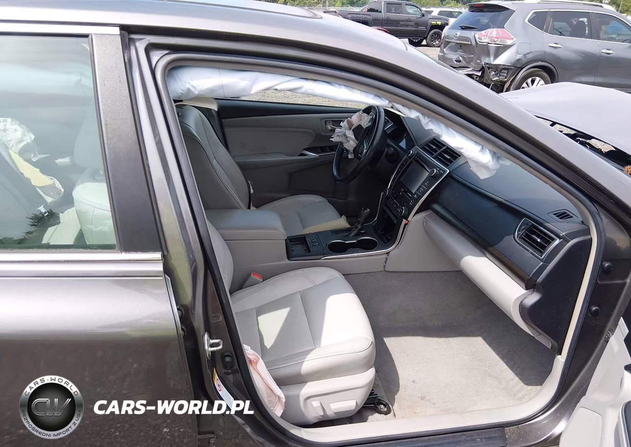 2017 Toyota Camry Xle VIN:4T1BF1FKXHU755324 - 5