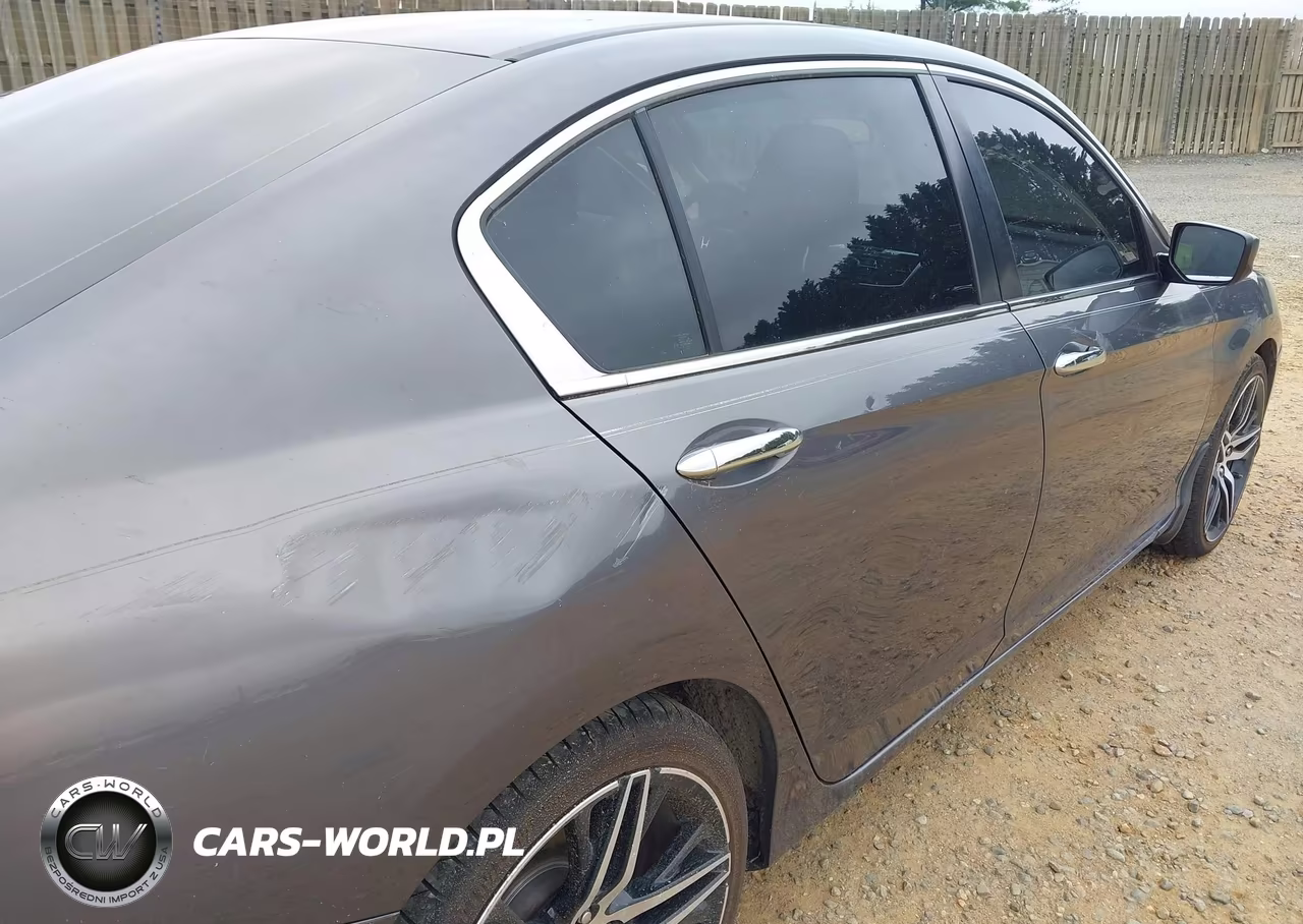 2015 Honda Accord Lx VIN:1HGCR2F35FA069948 - 17