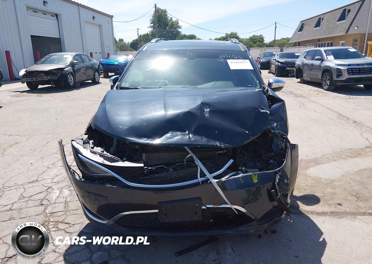 2020 Chrysler Pacifica Limited VIN:2C4RC1GG2LR289416 - 13