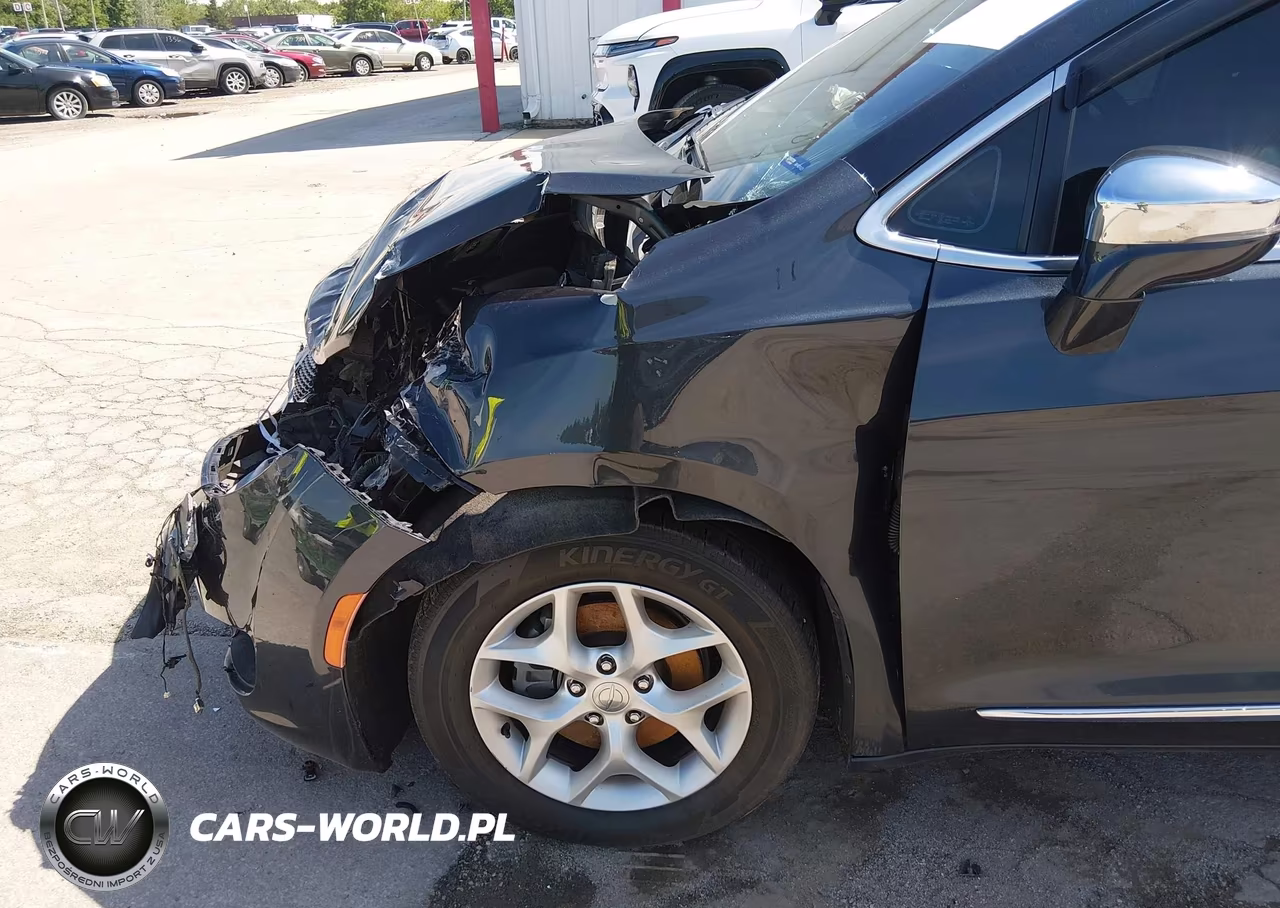 2020 Chrysler Pacifica Limited VIN:2C4RC1GG2LR289416 - 6
