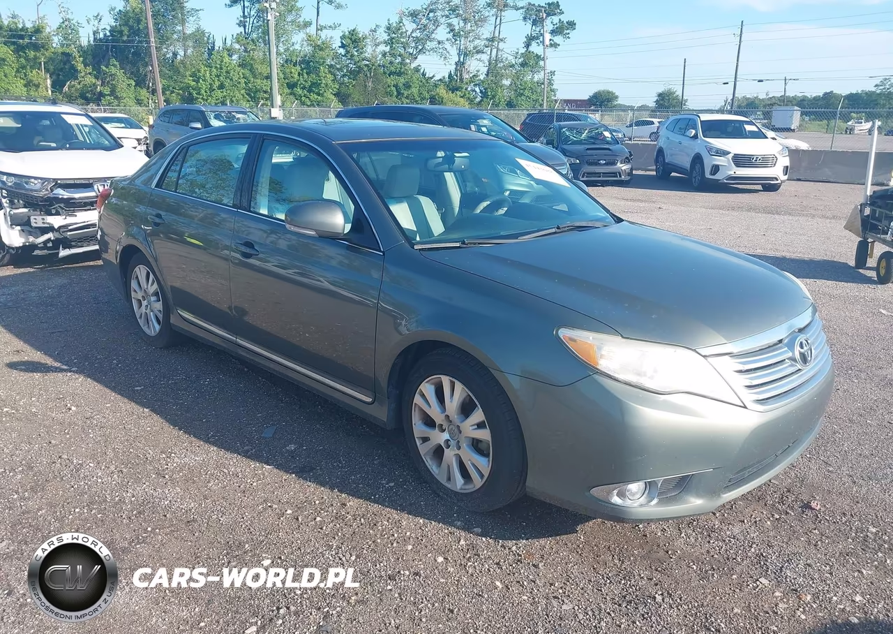 2011 Toyota Avalon – zdjęcie 1 z 16