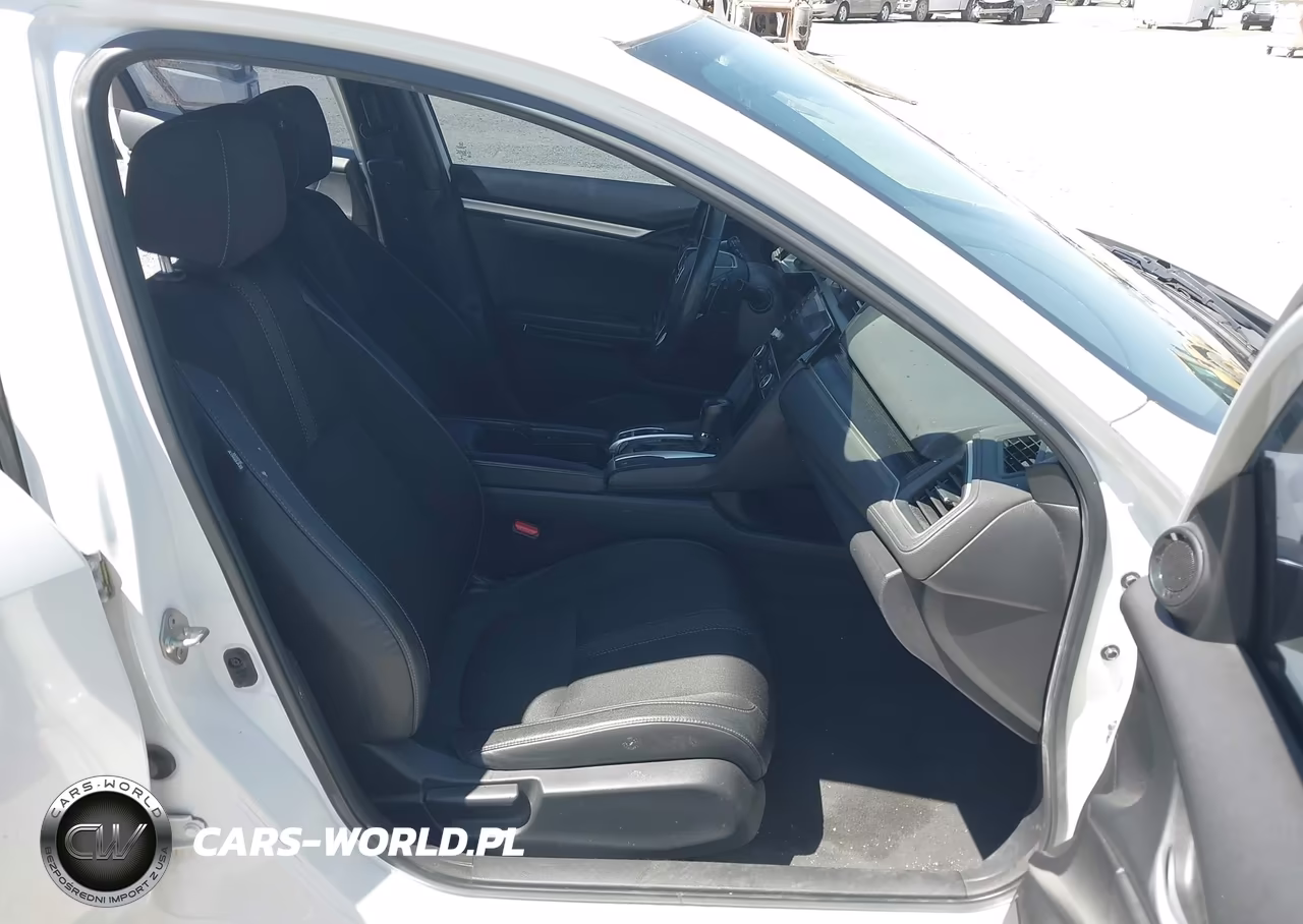 2019 Honda Civic Sport VIN:2HGFC2F83KH576255 - 5