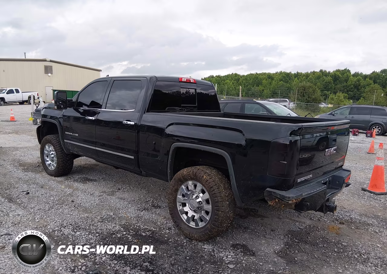 2019 GMC Sierra 2500Hd Denali VIN:1GT12SEY3KF246484 - 3