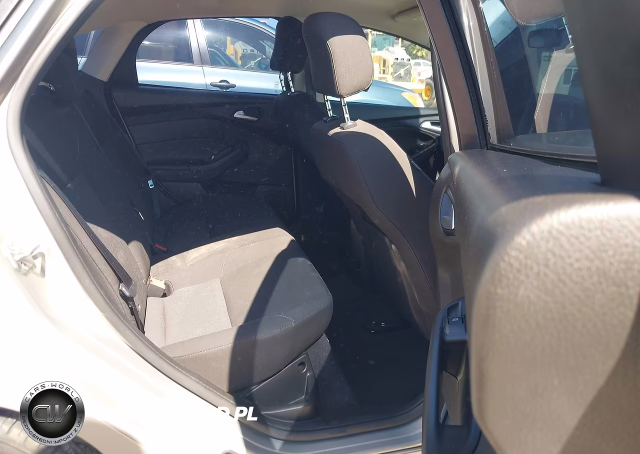 2016 Ford Focus Se VIN:1FADP3F26GL315407 - 8