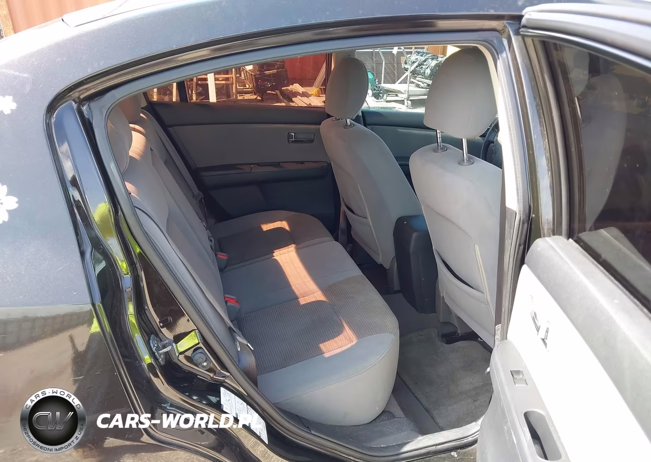 2010 Nissan Sentra 2.0S VIN:3N1AB6APXAL602103 - 8
